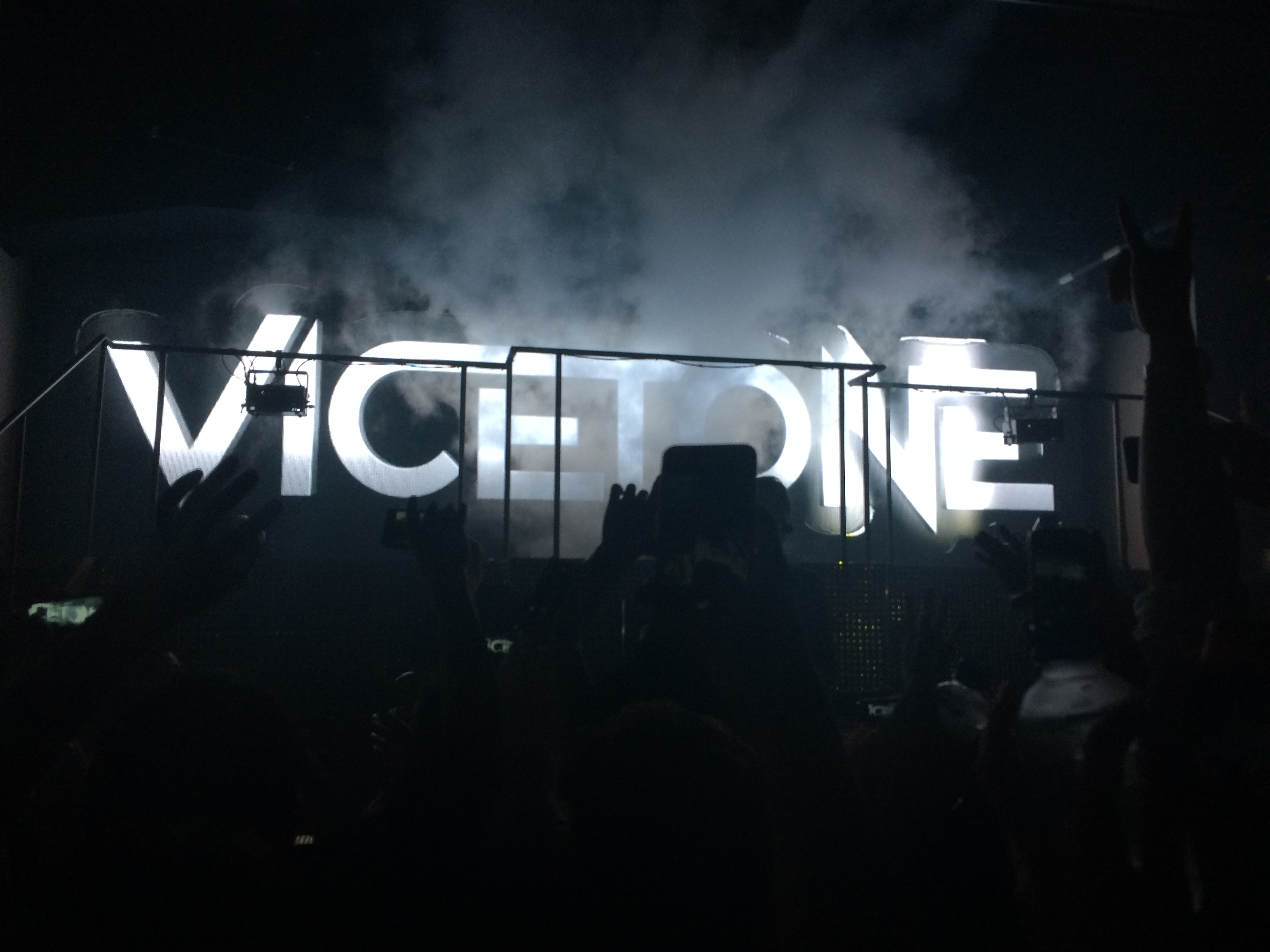 Nicky Romero Vicetone Let Me Feel ft When