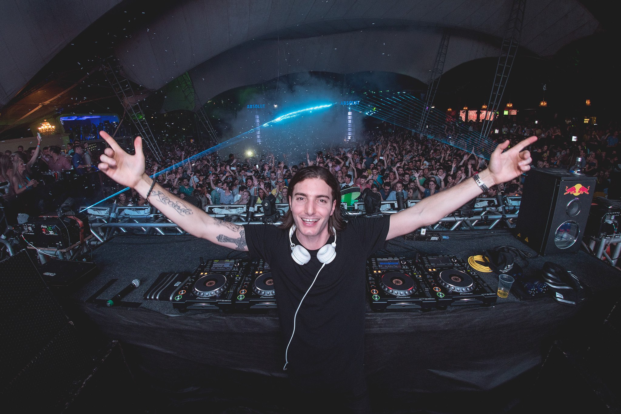 популярные диджеи 2023. Don diablo dj. диджей джей ди. тиесто сейчас. Armin van buuren сейчас.